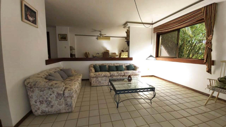 Imagem Casa de Condomínio com 4 Quartos à Venda, 650 m² em Estrada Do Côco - Lauro De Freitas