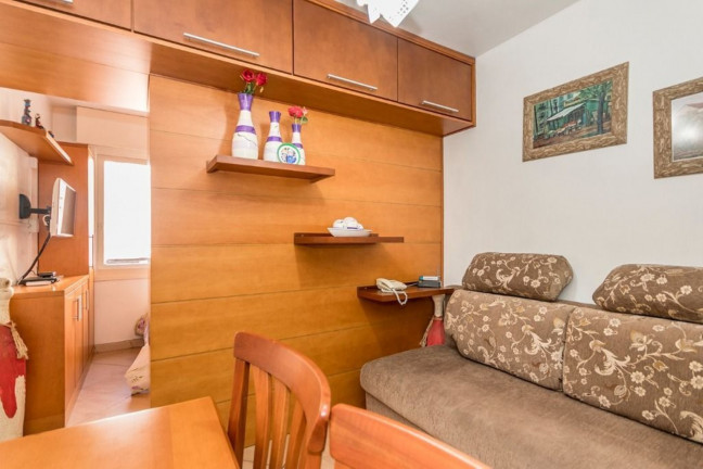 Imagem Imóvel com 1 Quarto à Venda, 33 m² em Cidade Baixa - Porto Alegre Imagem Imóvel com 1 Quarto à Venda, 33 m² em Cidade Baixa - Porto Alegre