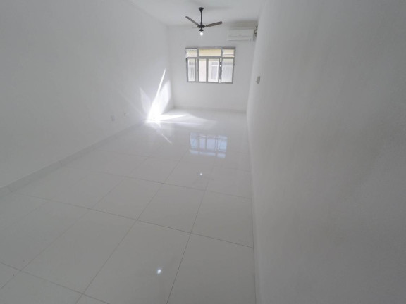 Imagem Kitnet à Venda, 34 m² em Canto Do Forte - Praia Grande Imagem Kitnet à Venda, 34 m² em Canto Do Forte - Praia Grande