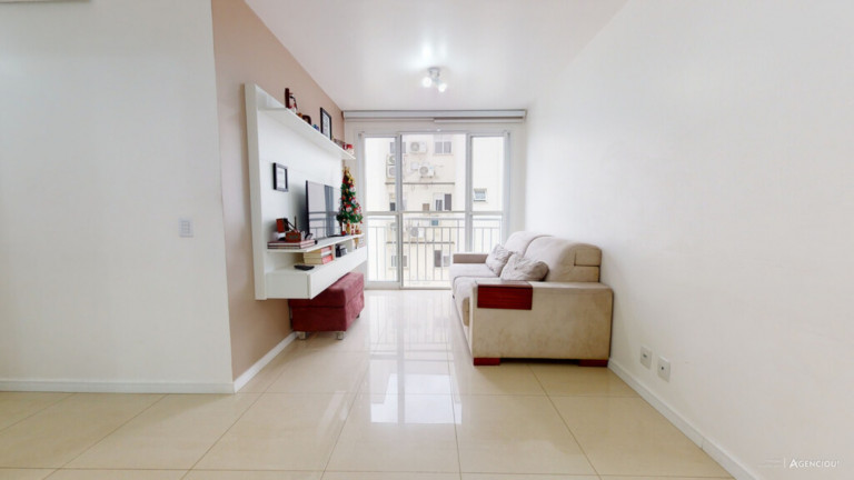 Imagem Imóvel com 2 Quartos à Venda, 58 m² em Vila Nova - Porto Alegre Imagem Imóvel com 2 Quartos à Venda, 58 m² em Vila Nova - Porto Alegre
