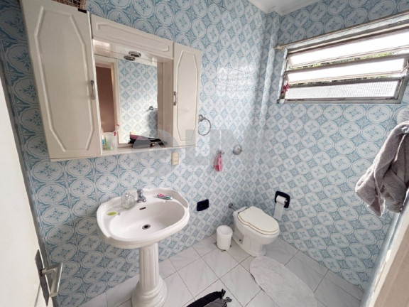 Imagem Casa com 3 Quartos à Venda, 174 m² em Vila Jardim - Porto Alegre Imagem Casa com 3 Quartos à Venda, 174 m² em Vila Jardim - Porto Alegre