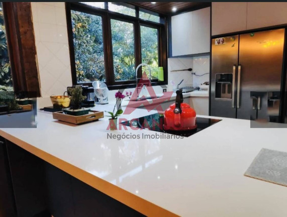 Imagem Casa com 3 Quartos à Venda, 300 m² em Roseira - Mairiporã Imagem Casa com 3 Quartos à Venda, 300 m² em Roseira - Mairiporã