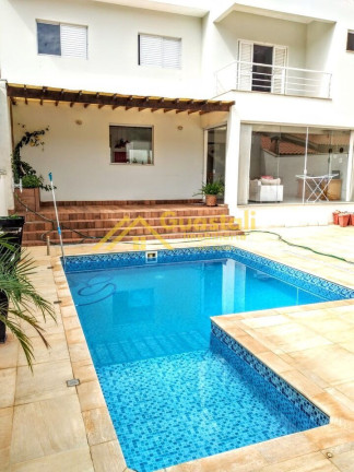 Casa com 3 Quartos à Venda, 255 m² em Parque Santa Cecília - Piracicaba
