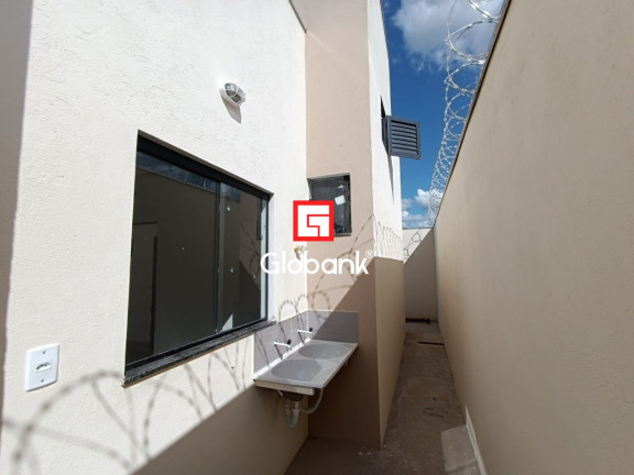 Imagem Casa com 3 Quartos à Venda,  em Renascença - Montes Claros