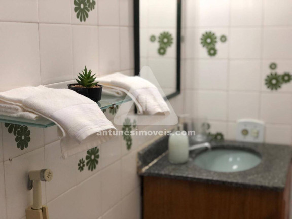 Imagem Apartamento com 2 Quartos à Venda, 70 m² em São Bento - Cabo Frio