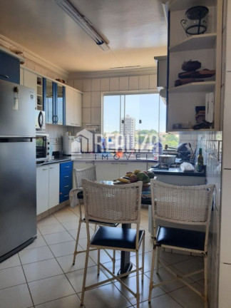 Imagem Casa com 3 Quartos à Venda, 346 m² em Irmãos Soares - Uberaba Imagem Casa com 3 Quartos à Venda, 346 m² em Irmãos Soares - Uberaba