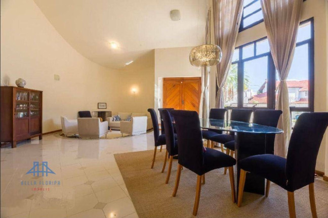 Imagem Casa com 5 Quartos à Venda, 324 m² em Itacorubi - Florianópolis Imagem Casa com 5 Quartos à Venda, 324 m² em Itacorubi - Florianópolis