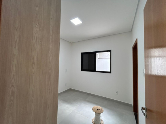 Imagem Casa com 3 Quartos à Venda, 140 m² em Wanel Ville - Sorocaba Imagem Casa com 3 Quartos à Venda, 140 m² em Wanel Ville - Sorocaba