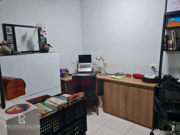 Imagem Casa de Condomínio com 3 Quartos à Venda, 250 m² em Colinas De São Fernando - Cotia Imagem Casa de Condomínio com 3 Quartos à Venda, 250 m² em Colinas De São Fernando - Cotia