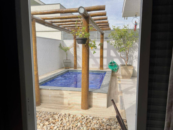 Imagem Casa com 3 Quartos à Venda, 300 m² em Caçapava