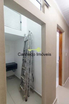 Imagem Casa com 7 Quartos à Venda, 180 m² em Jardim Aeroporto - São Paulo Imagem Casa com 7 Quartos à Venda, 180 m² em Jardim Aeroporto - São Paulo