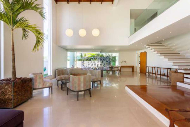 Imagem Imóvel com 4 Quartos à Venda, 520 m² em Barra Da Tijuca - Rio De Janeiro