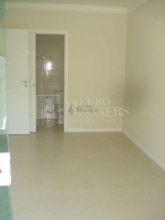Imagem Sobrado com 3 Quartos à Venda, 125 m² em Nova Esperança - Balneário Camboriú