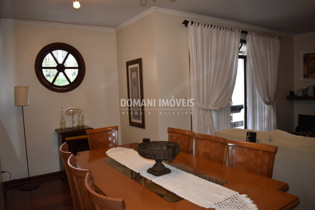 Imagem Imóvel com 4 Quartos à Venda, 178 m² em Região De Capivari - Campos Do Jordão Imagem Imóvel com 4 Quartos à Venda, 178 m² em Região De Capivari - Campos Do Jordão