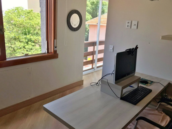 Imagem Apartamento com 3 Quartos à Venda, 170 m² em Independência - Porto Alegre Imagem Apartamento com 3 Quartos à Venda, 170 m² em Independência - Porto Alegre