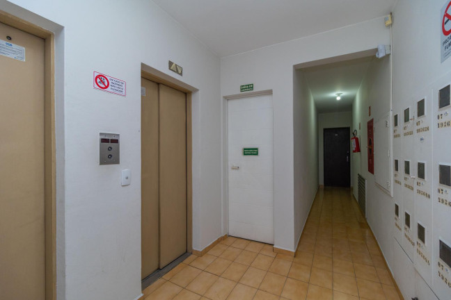 Imagem Sala Comercial para Alugar, 24 m² em Portão - Curitiba Imagem Sala Comercial para Alugar, 24 m² em Portão - Curitiba