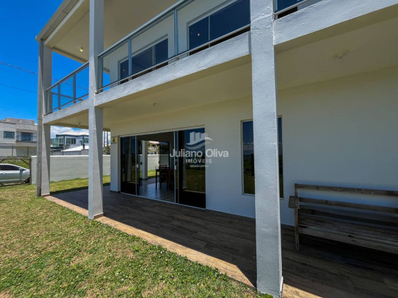 Imagem Sobrado à Venda, 323 m² em Barra Do Sai - Itapoá Imagem Sobrado à Venda, 323 m² em Barra Do Sai - Itapoá