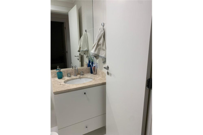 Imagem Imóvel com 2 Quartos à Venda, em Pinheiros - São Paulo Imagem Imóvel com 2 Quartos à Venda, em Pinheiros - São Paulo