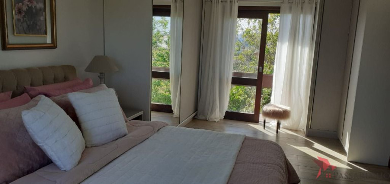 Sobrado com 3 Quartos à Venda, 198 m² em Igra Sul - Torres