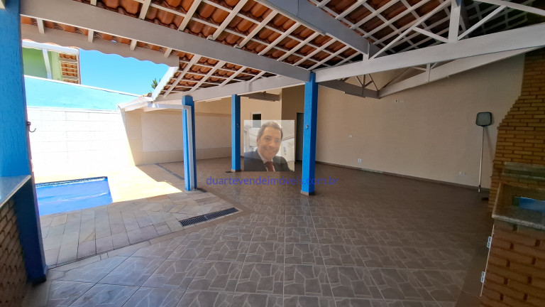 Casa de Condomínio com 3 Quartos à Venda, 304 m² em Barueri