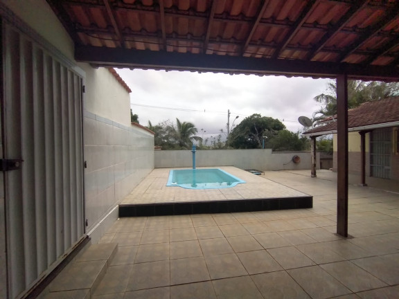 Casa com 2 Quartos à Venda, 108 m² em Setiba - Guarapari