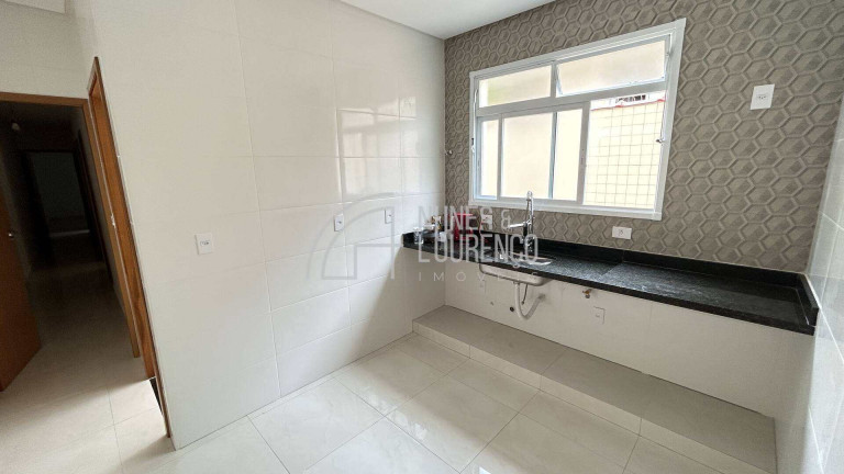 Imagem Casa com 3 Quartos à Venda, 93 m² em Embaré - Santos