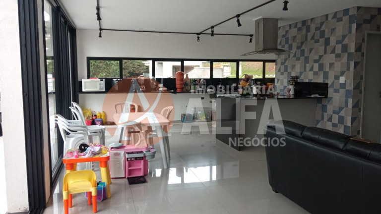 Imagem Casa com 3 Quartos à Venda, 370 m² em Jardim Caiapiá - Cotia Imagem Casa com 3 Quartos à Venda, 370 m² em Jardim Caiapiá - Cotia