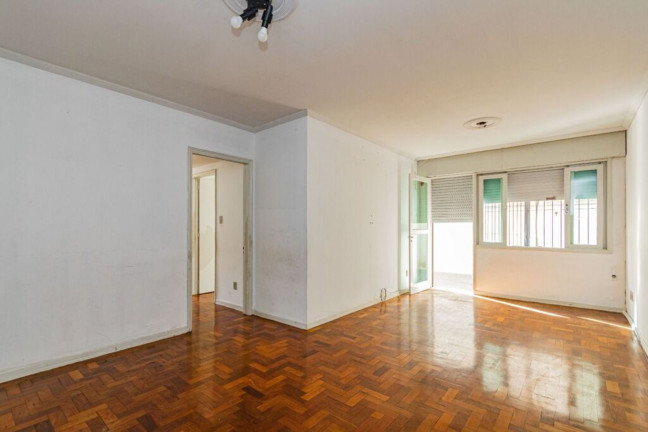 Imagem Imóvel com 3 Quartos à Venda, 105 m² em Menino Deus - Porto Alegre Imagem Imóvel com 3 Quartos à Venda, 105 m² em Menino Deus - Porto Alegre