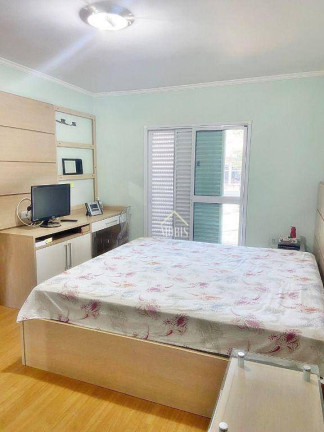 Imagem Sobrado com 3 Quartos à Venda, 238 m² em Parque João Ramalho - Santo André