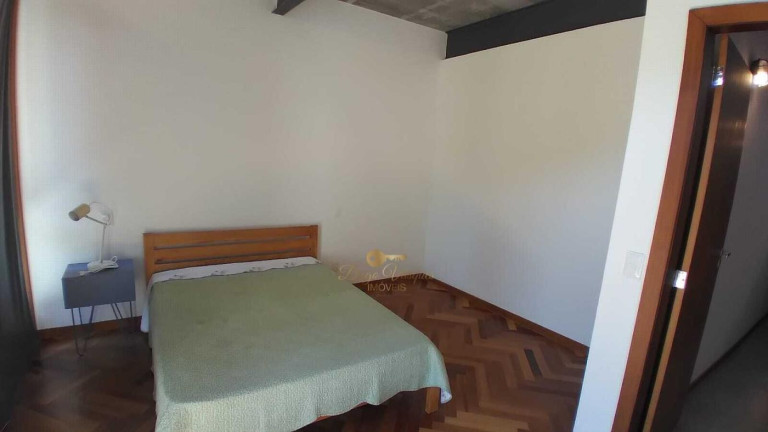 Imagem Casa com 3 Quartos à Venda, 300 m² em Vargem Grande - Teresópolis