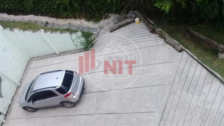 Imagem Casa com 3 Quartos à Venda, 320 m² em Pendotiba - Niterói Imagem Casa com 3 Quartos à Venda, 320 m² em Pendotiba - Niterói