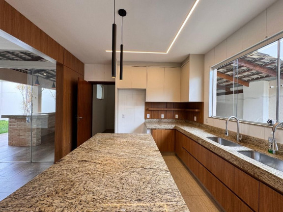 Imagem Sobrado com 5 Quartos à Venda, 359 m² em Setor Jaó - Goiânia Imagem Sobrado com 5 Quartos à Venda, 359 m² em Setor Jaó - Goiânia