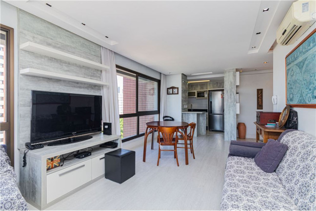 Imagem Apartamento com 3 Quartos à Venda, 78 m² em Passo Da Areia - Porto Alegre