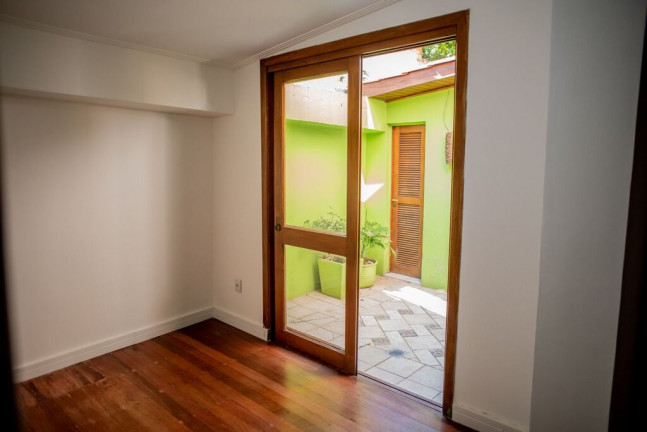 Imagem Apartamento com 2 Quartos à Venda, 95 m² em Petrópolis - Porto Alegre