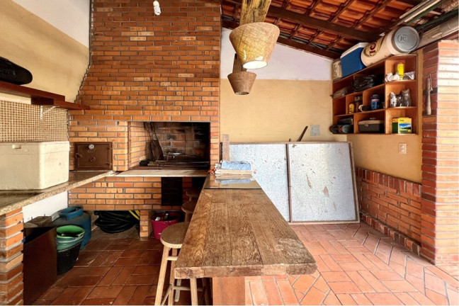 Imagem Casa com 4 Quartos à Venda, 243 m² em Moinhos De Vento - Canoas