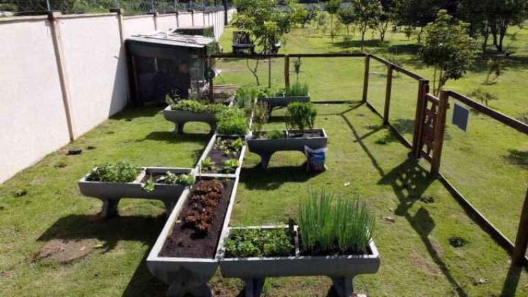 Terreno à Venda, 324 m² em Jardim Marlene Miranda - Taubaté