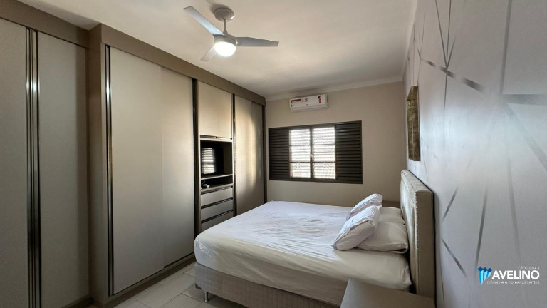 Imagem Sobrado com 3 Quartos à Venda, 220 m² em Tiradentes - Campo Grande Imagem Sobrado com 3 Quartos à Venda, 220 m² em Tiradentes - Campo Grande