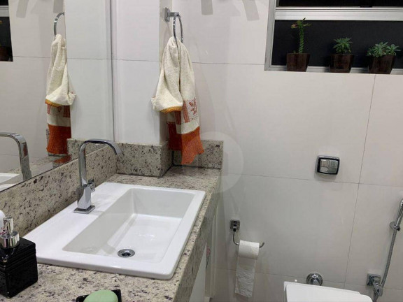 Imagem Apartamento com 4 Quartos à Venda, 130 m² em São Luiz - Belo Horizonte