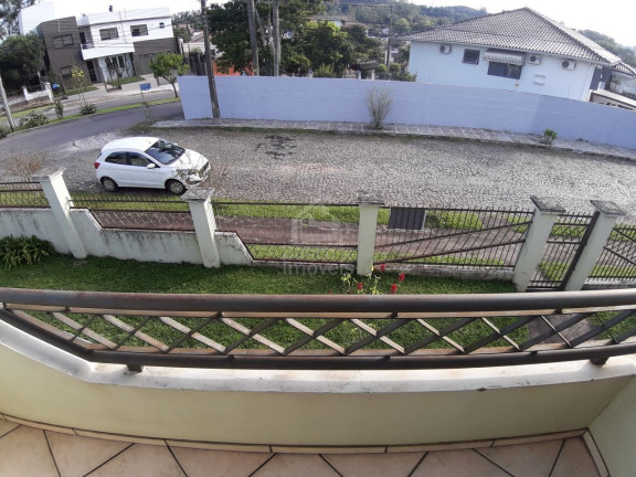 Imagem Sobrado com 3 Quartos à Venda, 196 m² em São José - Santa Maria