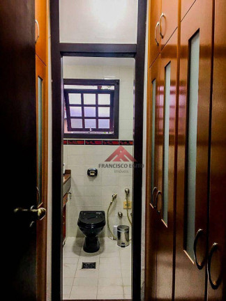 Imagem Casa com 6 Quartos à Venda, 264 m² em Maria Paula - Niterói Imagem Casa com 6 Quartos à Venda, 264 m² em Maria Paula - Niterói