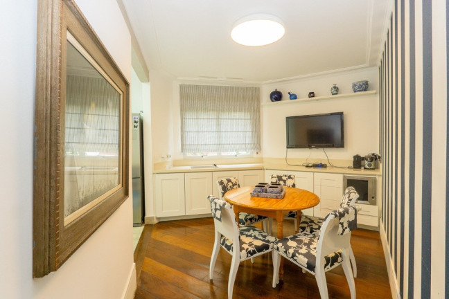 Imagem Apartamento com 3 Quartos à Venda, 210 m² em Moema - São Paulo