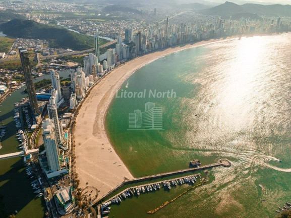 Imagem Apartamento com 4 Quartos à Venda, 261 m² em Barra Sul - Balneário Camboriú