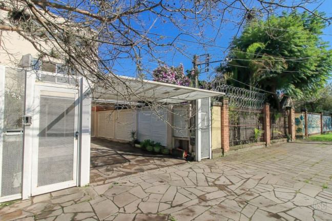 Imagem Imóvel com 4 Quartos à Venda, em Ipanema - Porto Alegre Imagem Imóvel com 4 Quartos à Venda, em Ipanema - Porto Alegre