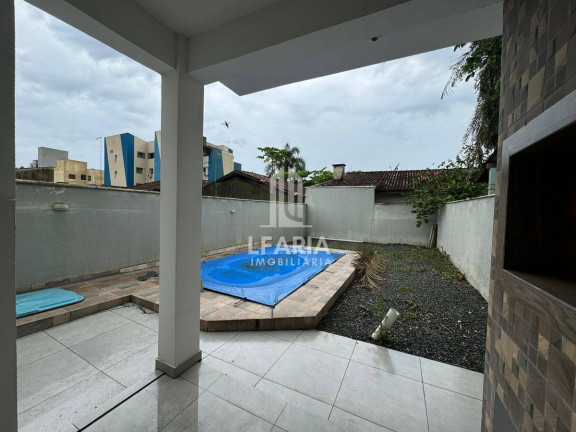 Imagem Sobrado com 3 Quartos à Venda, 104 m² em Cambiju - Itapoá