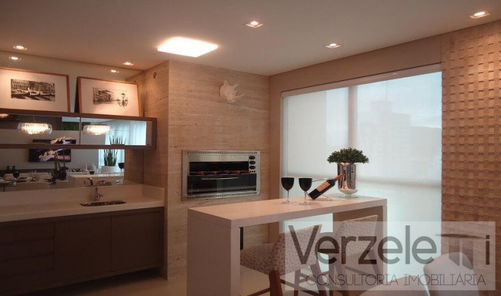 Imagem Apartamento com 4 Quartos à Venda, 140 m² em Centro - Balneário Camboriú Imagem Apartamento com 4 Quartos à Venda, 140 m² em Centro - Balneário Camboriú