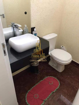 Imagem Casa com 3 Quartos à Venda, 263 m² em Centro - Ribeirão Pires Imagem Casa com 3 Quartos à Venda, 263 m² em Centro - Ribeirão Pires