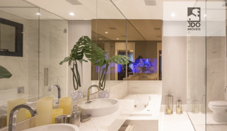 Imagem Apartamento com 3 Quartos à Venda, 232 m² em Cabral - Curitiba