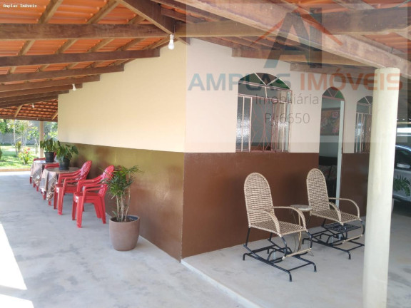 Imagem Casa com 2 Quartos à Venda, 380 m² em Martinho Campos
