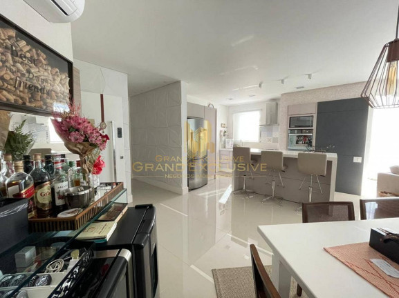 Imagem Apartamento com 3 Quartos à Venda, 169 m² em Centro - Balneário Camboriú Imagem Apartamento com 3 Quartos à Venda, 169 m² em Centro - Balneário Camboriú