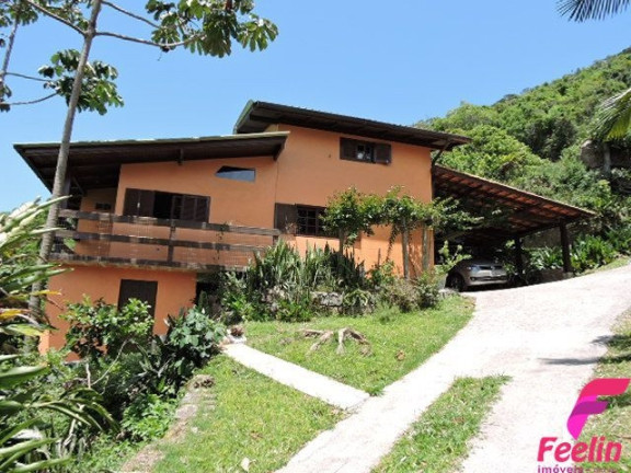 Imagem Casa com 8 Quartos à Venda, 217 m² em Campeche - Florianópolis Imagem Casa com 8 Quartos à Venda, 217 m² em Campeche - Florianópolis